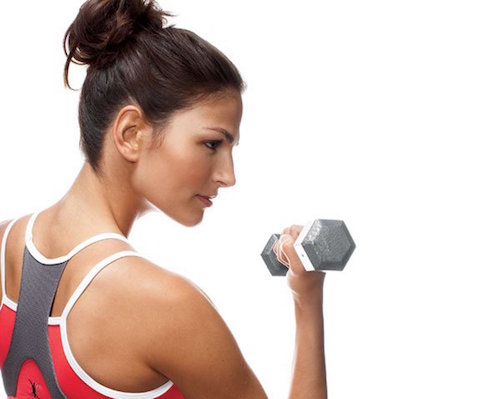 woman lifting weights